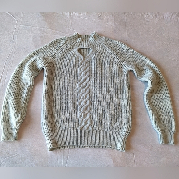 Sweaters - London Keyhole Sweater